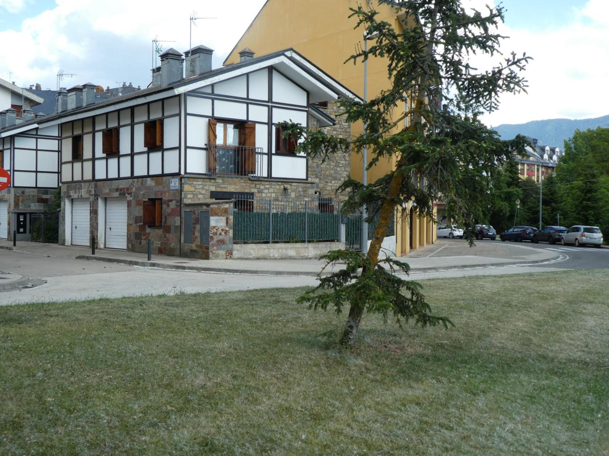 ハカ Casa Con Jardin Frente Ciudadelaヴィラ エクステリア 写真